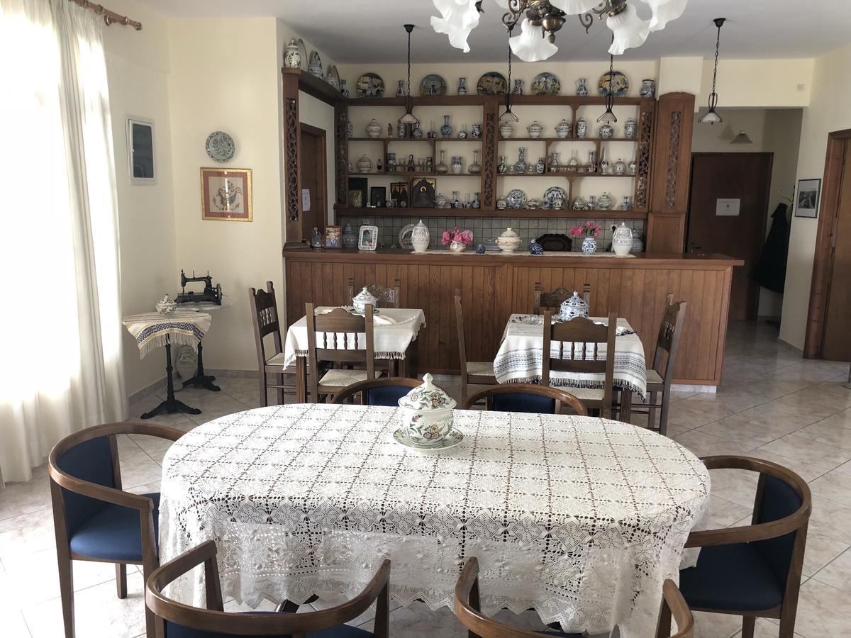 Deidamia Hotel Скирос Экстерьер фото